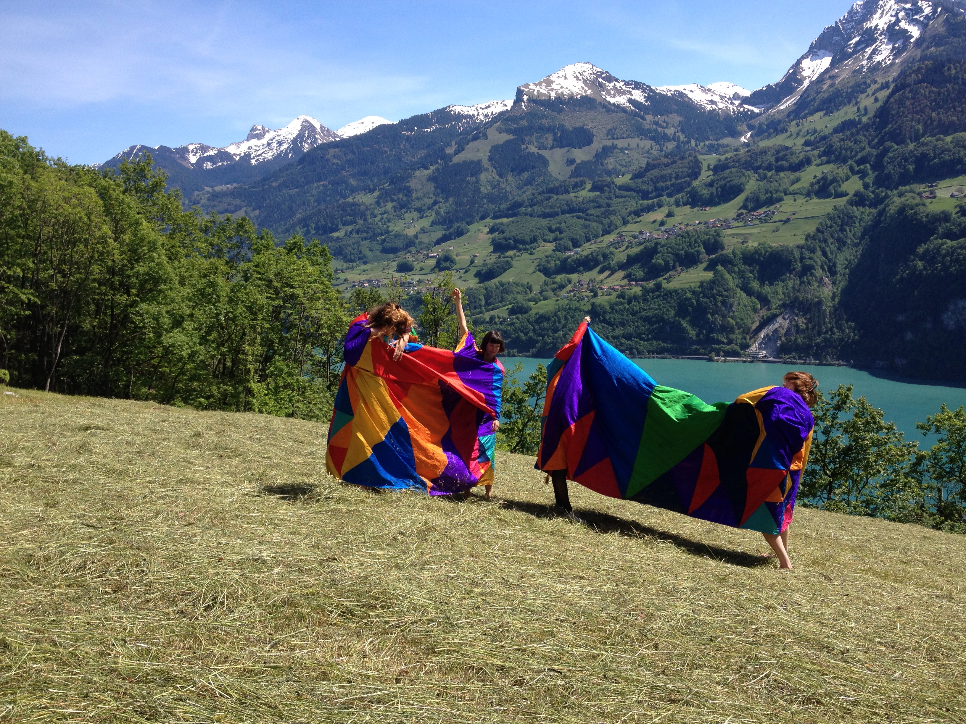 Louise Guerra – Chapter 16 - X MODES robes-poèmes, 2016 – Foto: Roman Kurzmeyer