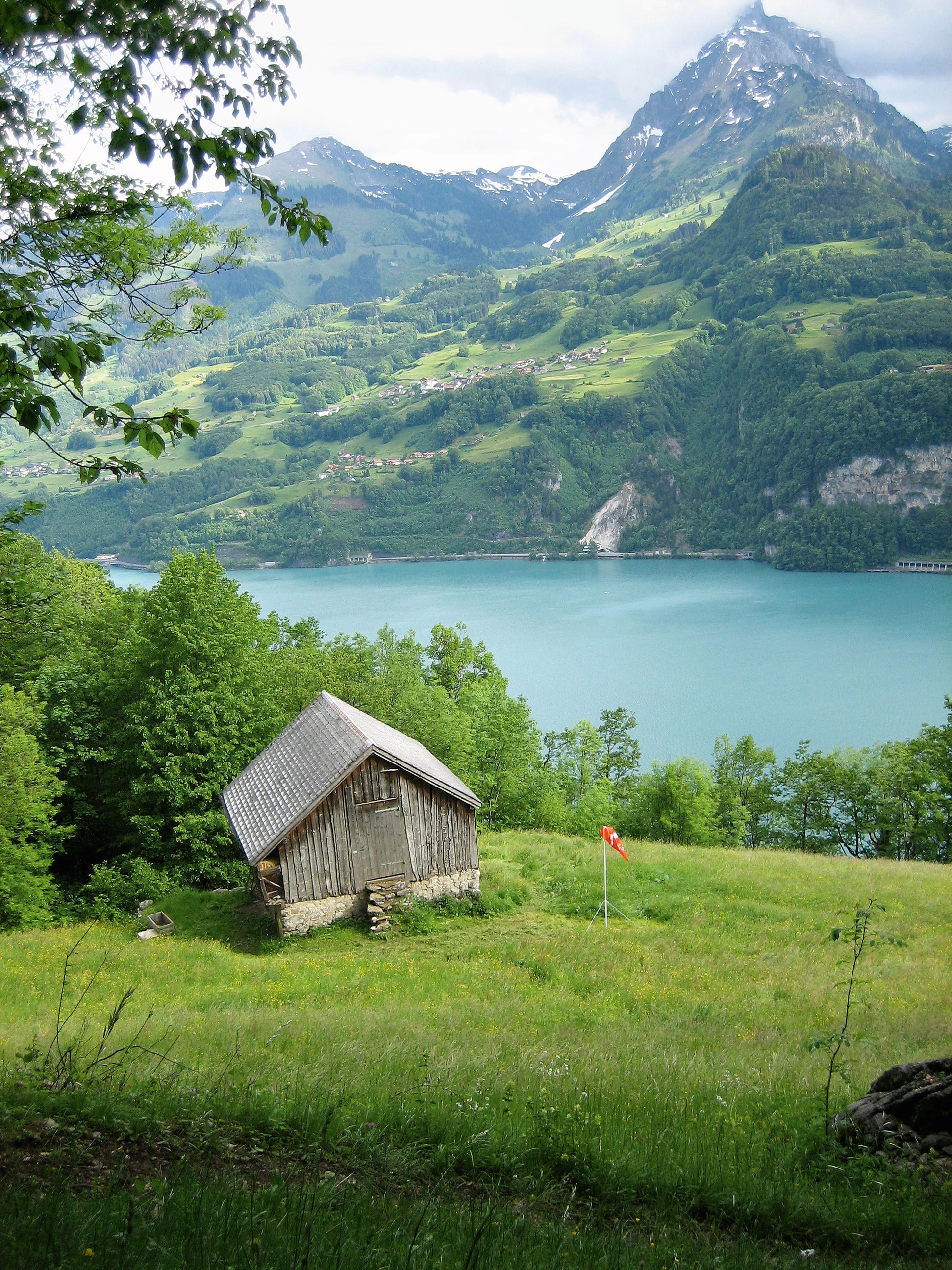 Bill Burns--A Clubhouse for Safety Gear for Small Animals – Swiss Division, 2006 – Foto: Bill Burns