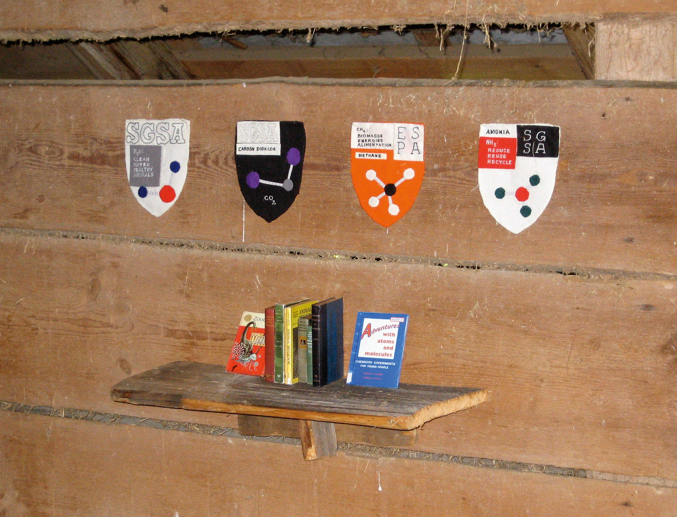 Bill Burns--A Clubhouse for Safety Gear for Small Animals – Swiss Division, 2006 – Foto: Bill Burns